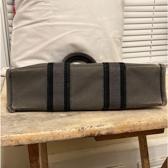 Hermès Grey Canvas Fourre Tout PM Handbag Authentic - Picture 2 of 13